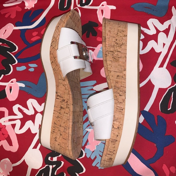 WARREN LEATHER PLATFORM - Picture 2 of 8